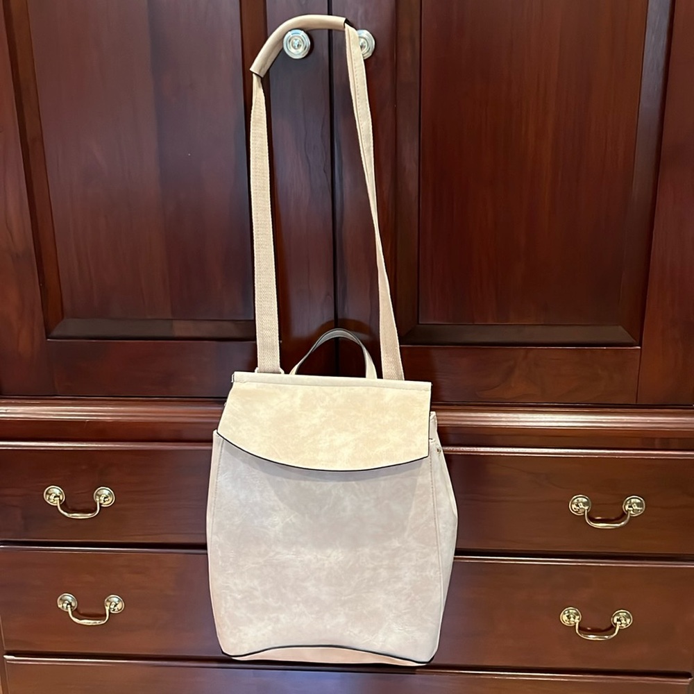 Women’s convertible Backpack from the Virago Collection NWT